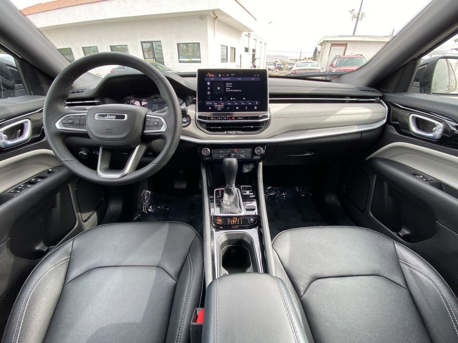 Thumbnail: 2025 Jeep Compass - 34