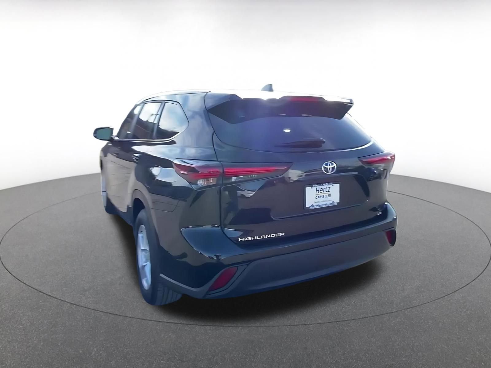 Thumbnail: 2025 Toyota Highlander - 11