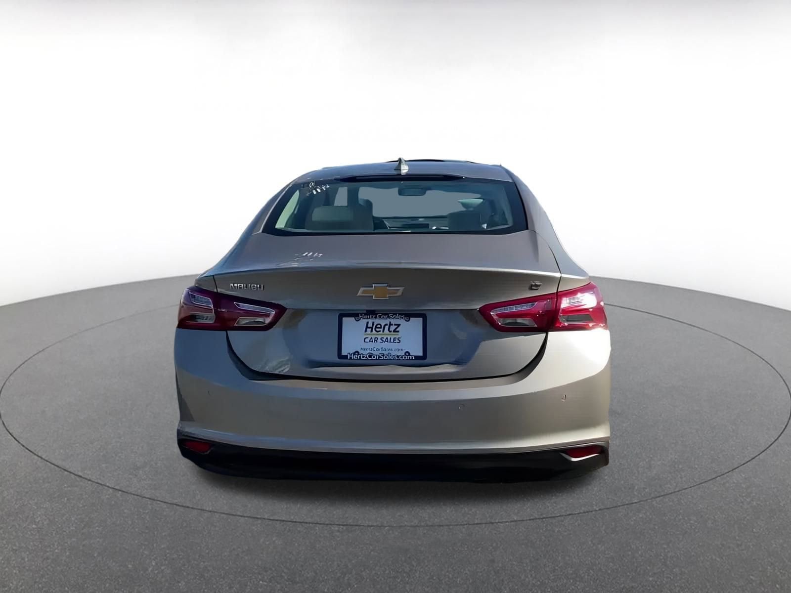 Thumbnail: 2024 Chevrolet Malibu - 12