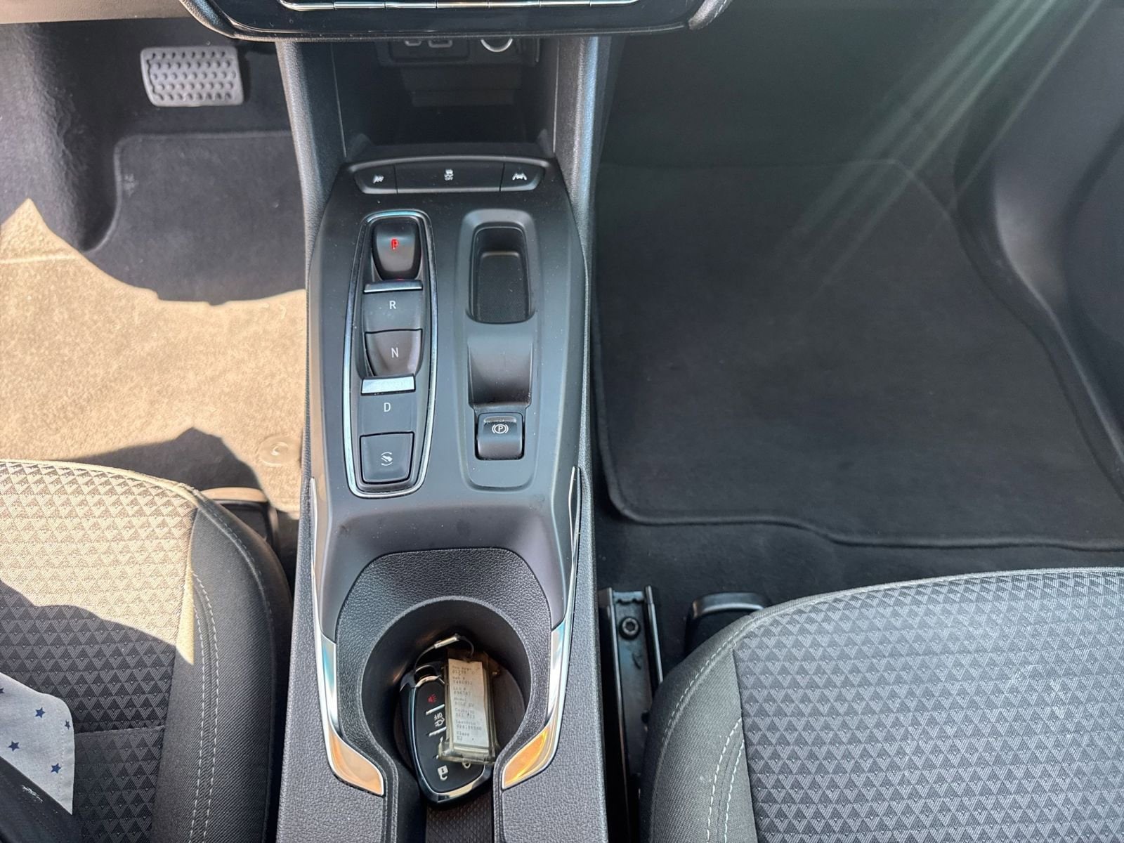 Thumbnail: 2023 Chevrolet Bolt EV - 9