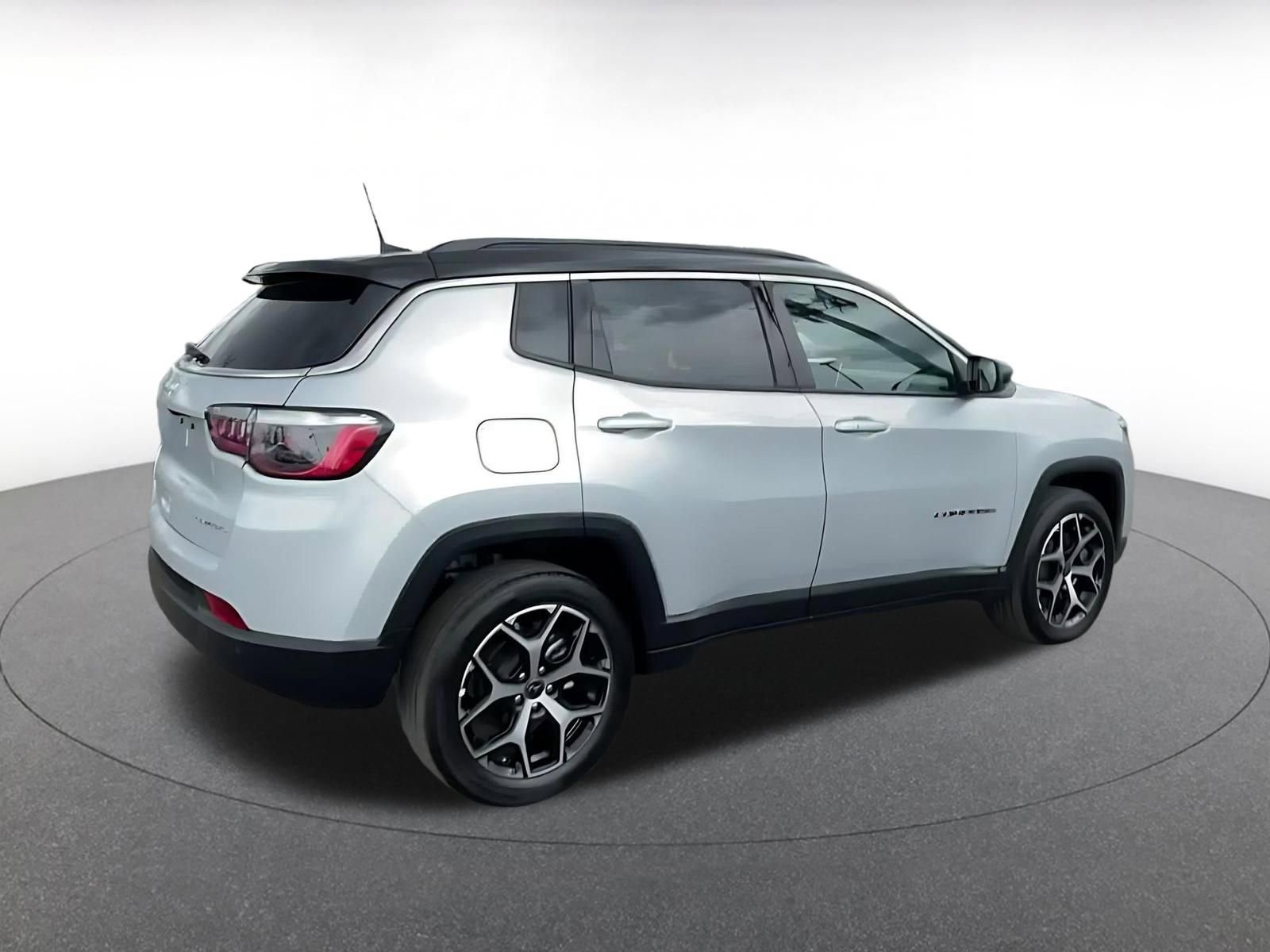 Thumbnail: 2025 Jeep Compass - 15