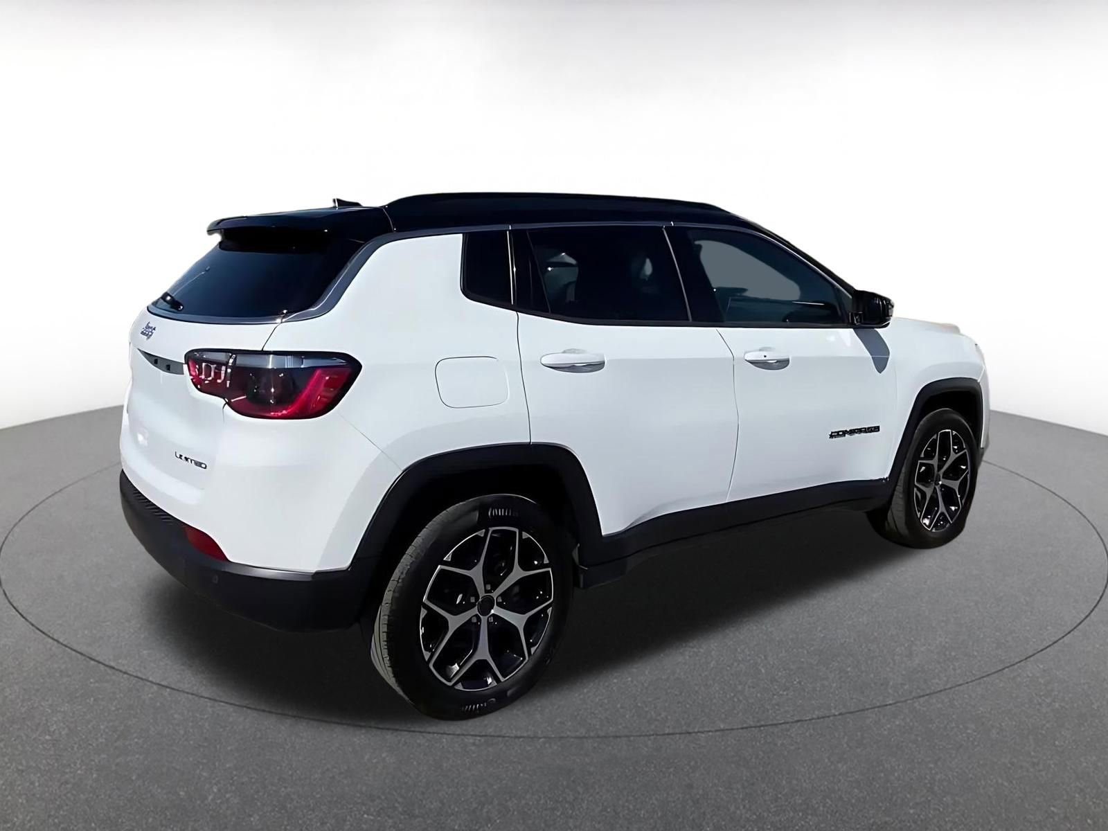 Thumbnail: 2025 Jeep Compass - 15
