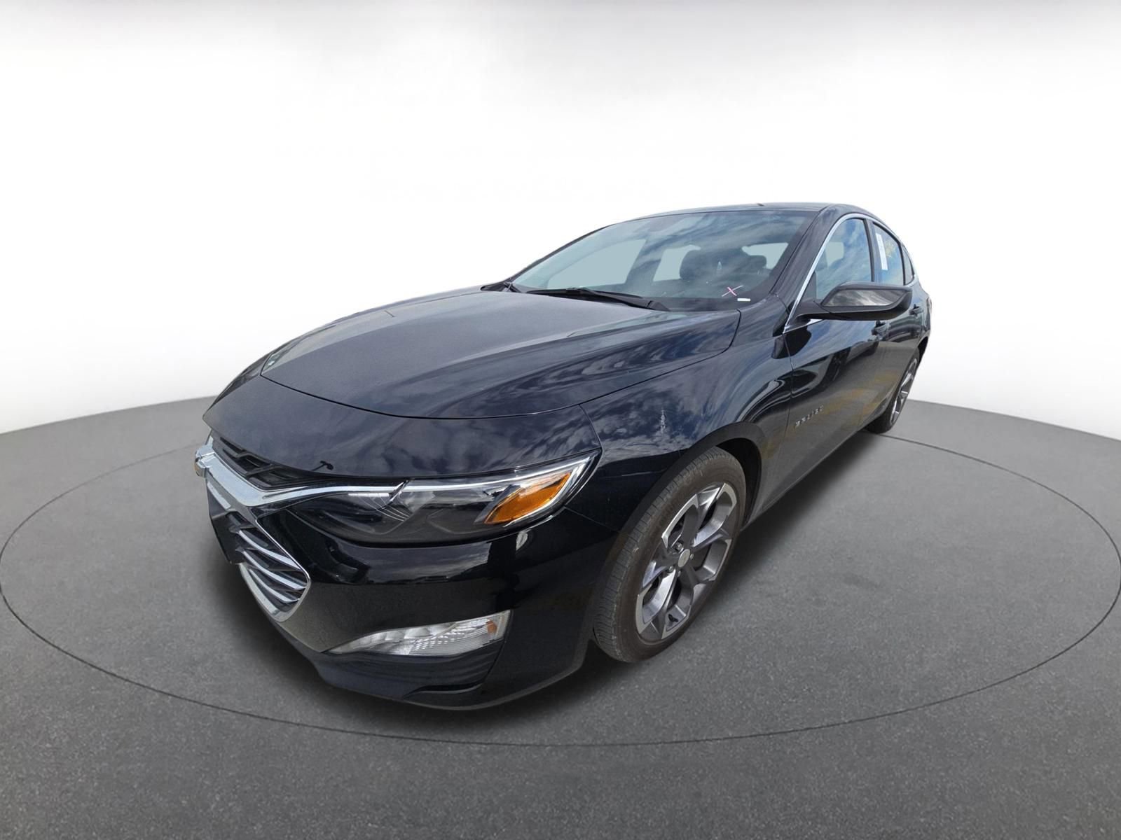 Thumbnail: 2024 Chevrolet Malibu - 4