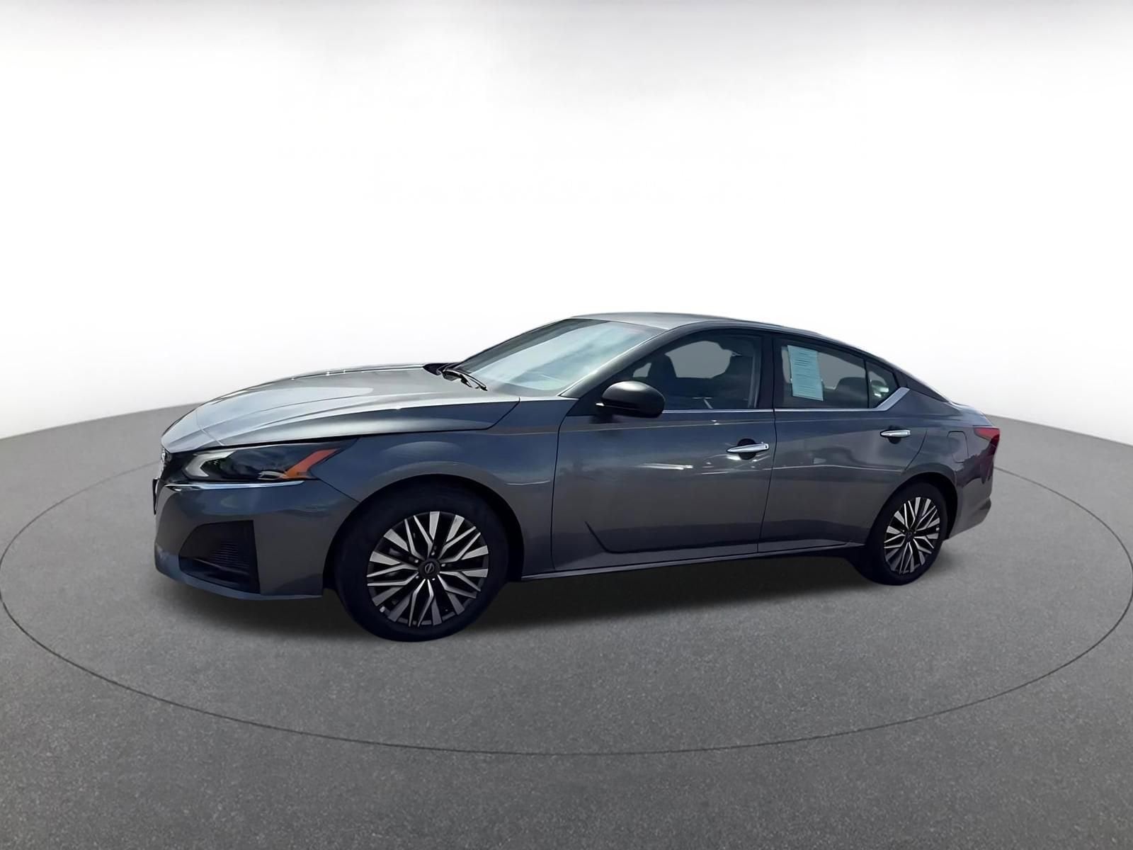 Thumbnail: 2025 Nissan Altima - 8