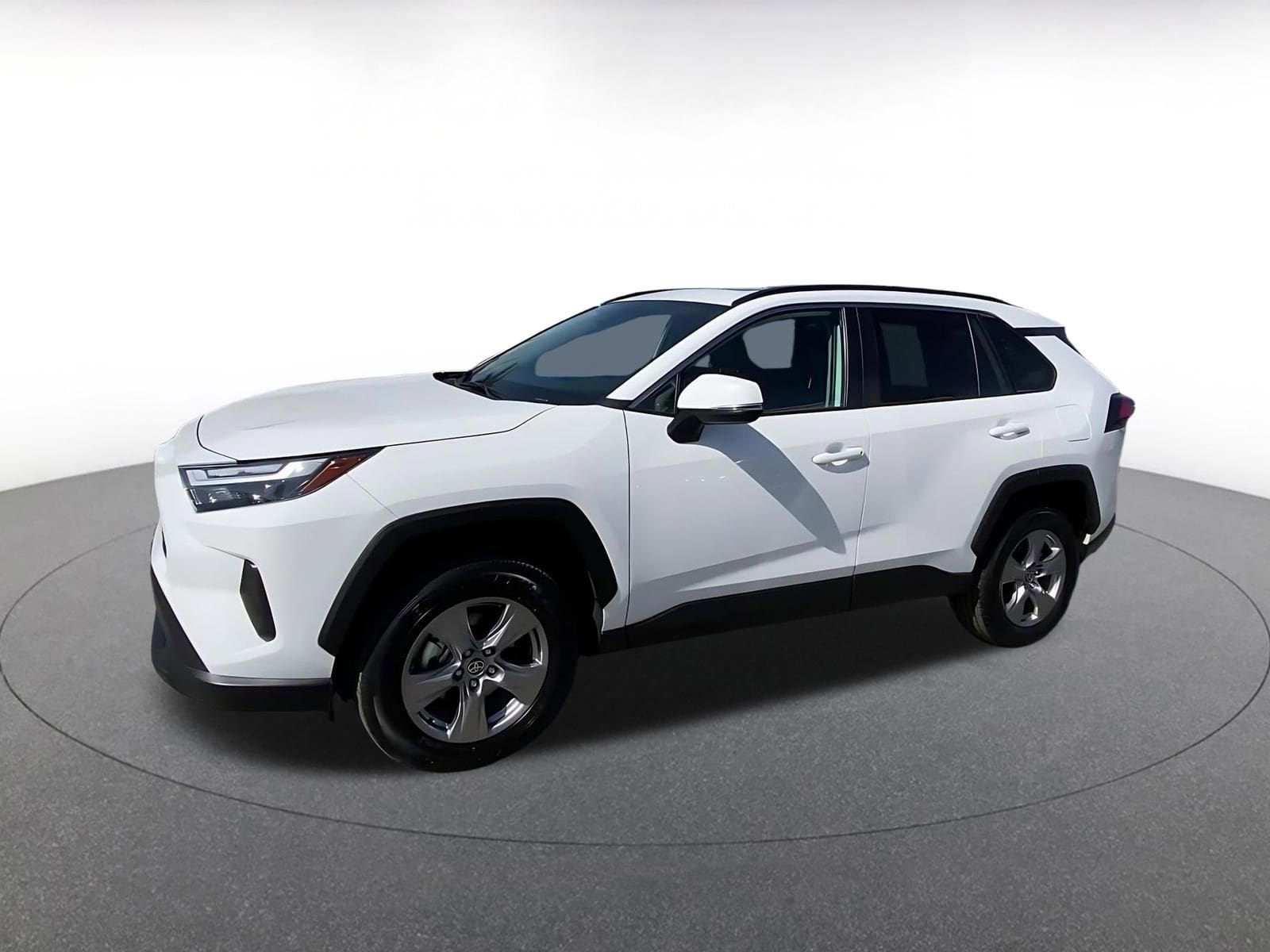 Thumbnail: 2025 Toyota RAV4 - 8