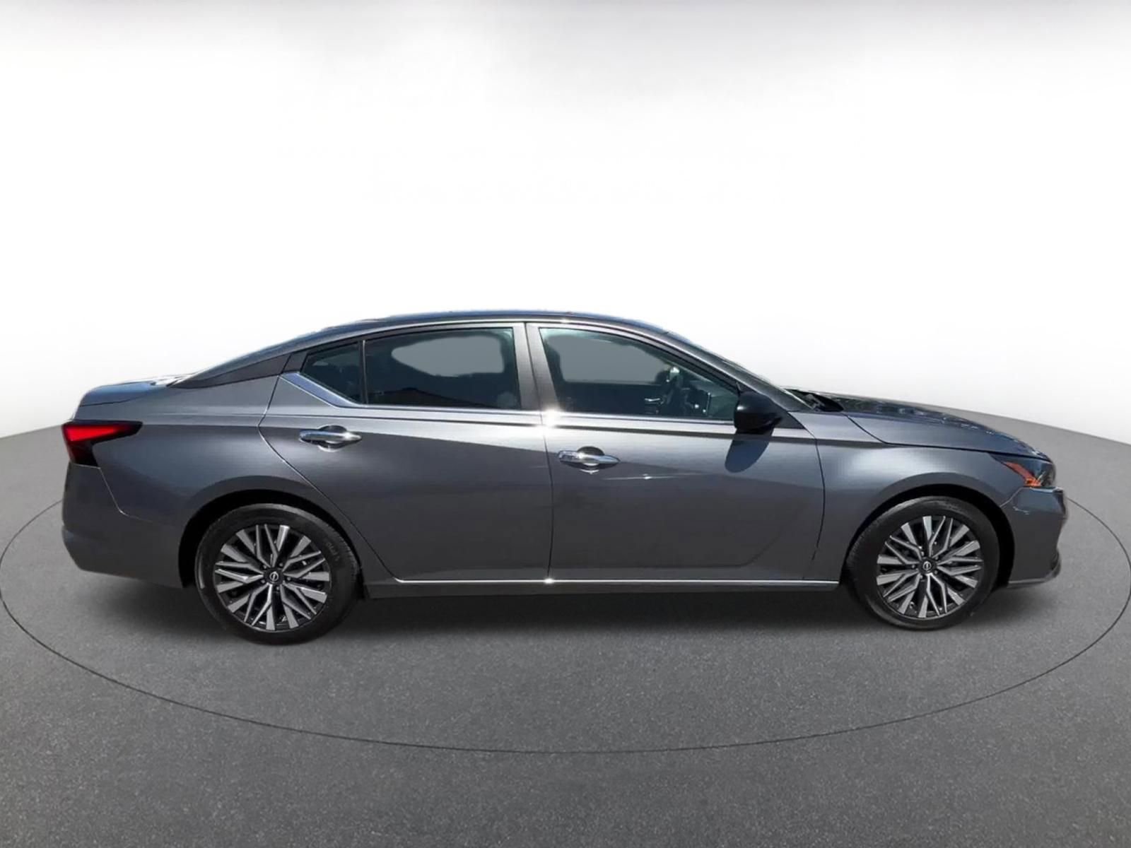 Thumbnail: 2025 Nissan Altima - 16