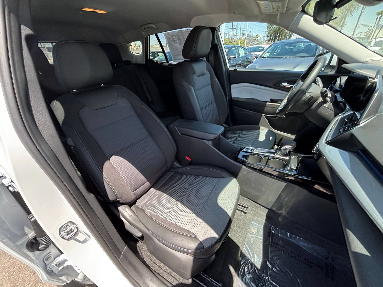 Thumbnail: 2025 Chevrolet Trax - 30