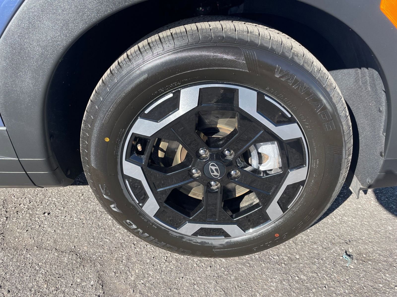 Thumbnail: 2025 Hyundai Santa Fe - 32