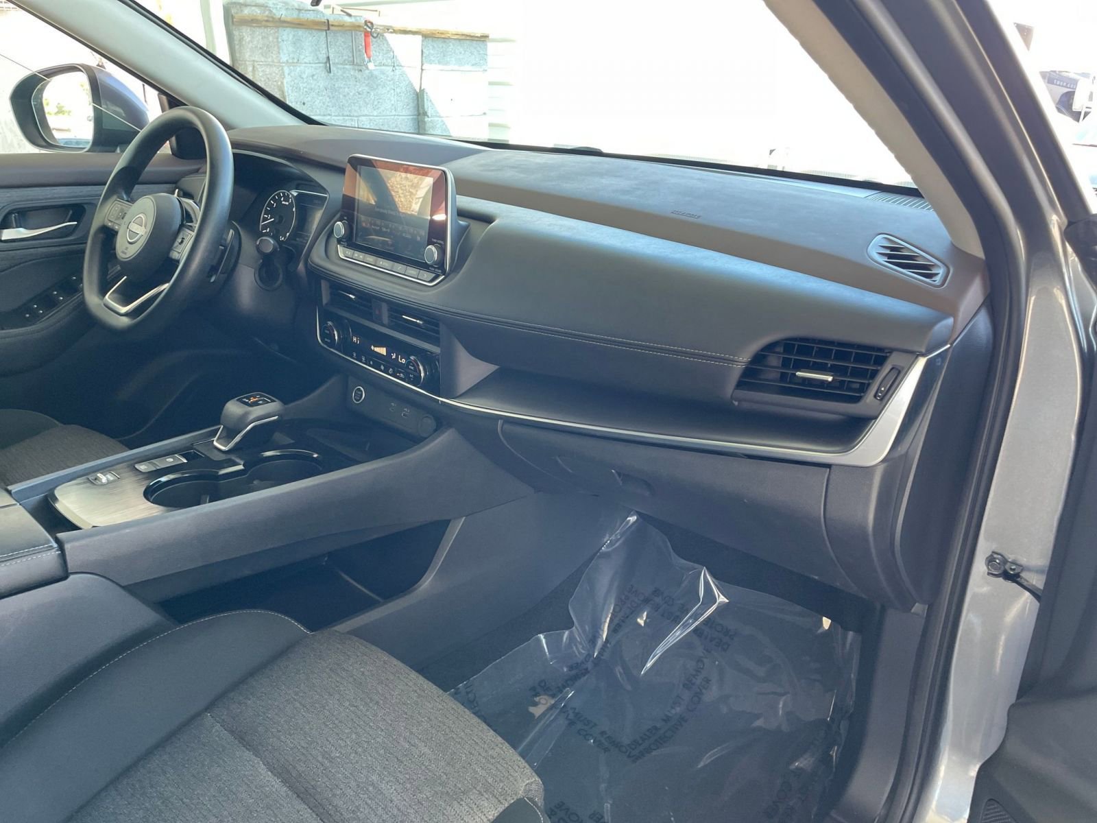 2023 Nissan Rogue SV 29