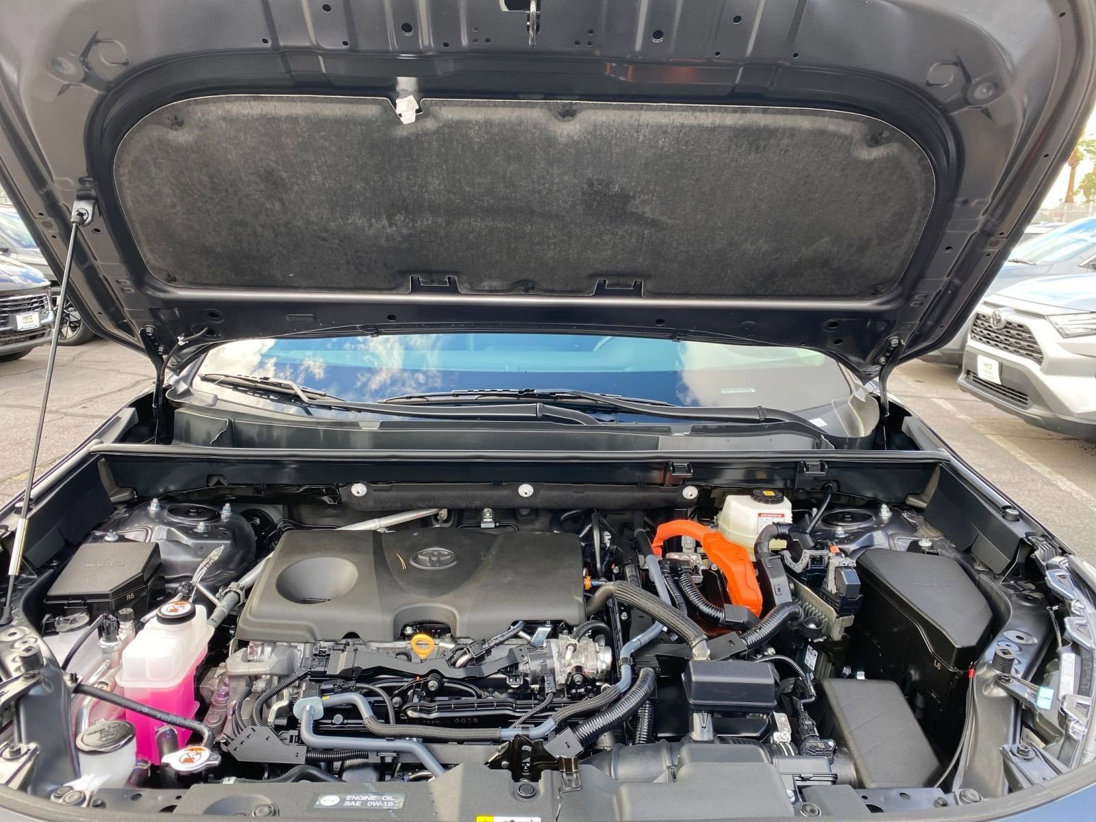 Thumbnail: 2025 Toyota RAV4 - 32