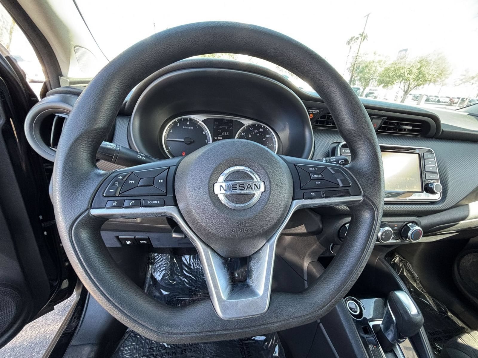 Thumbnail: 2021 Nissan Kicks - 25