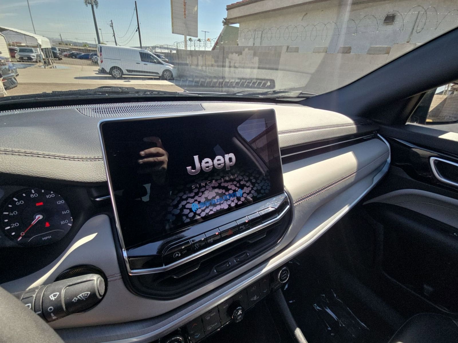 Thumbnail: 2025 Jeep Compass - 32