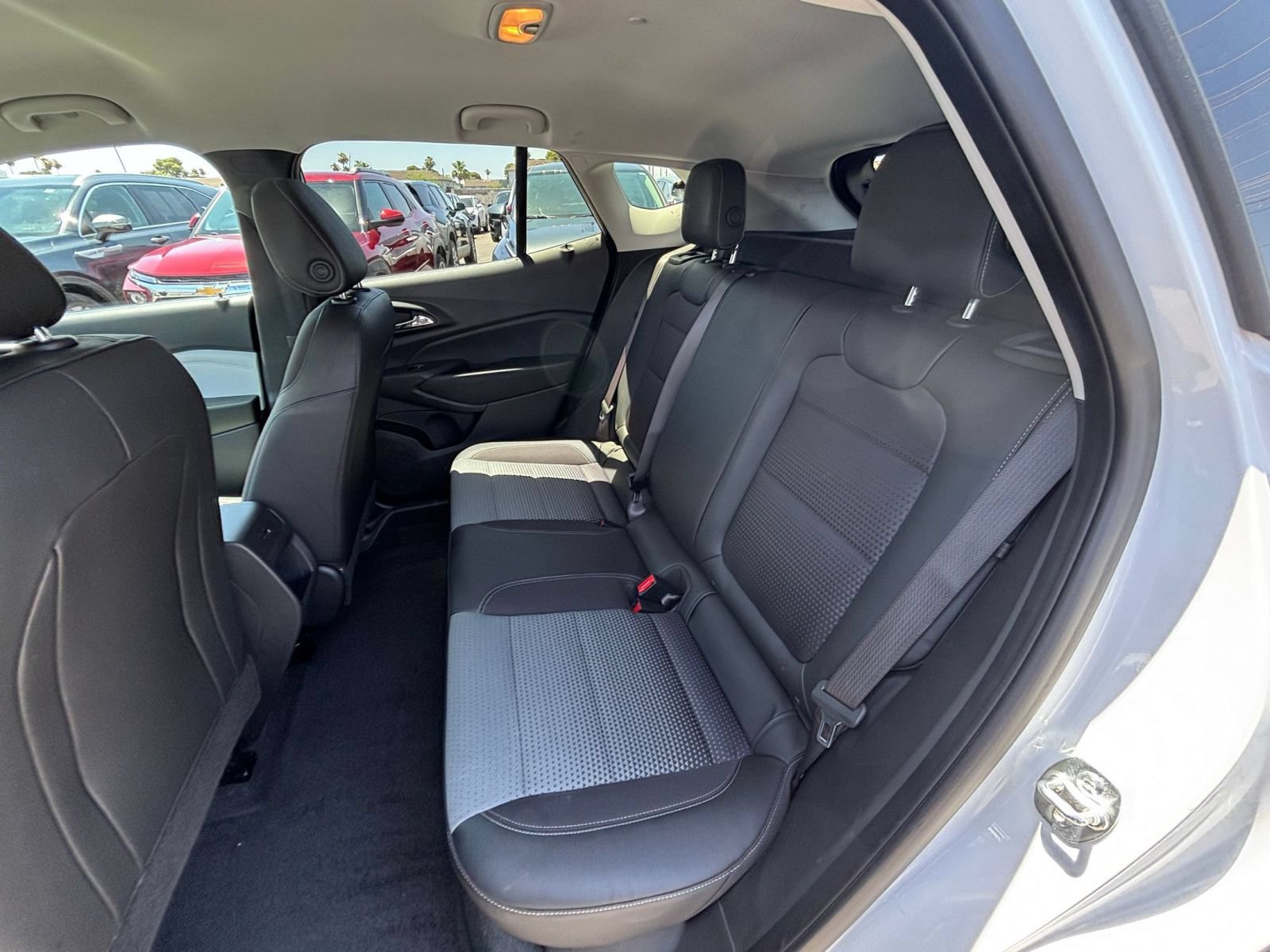 Thumbnail: 2025 Chevrolet Trax - 31