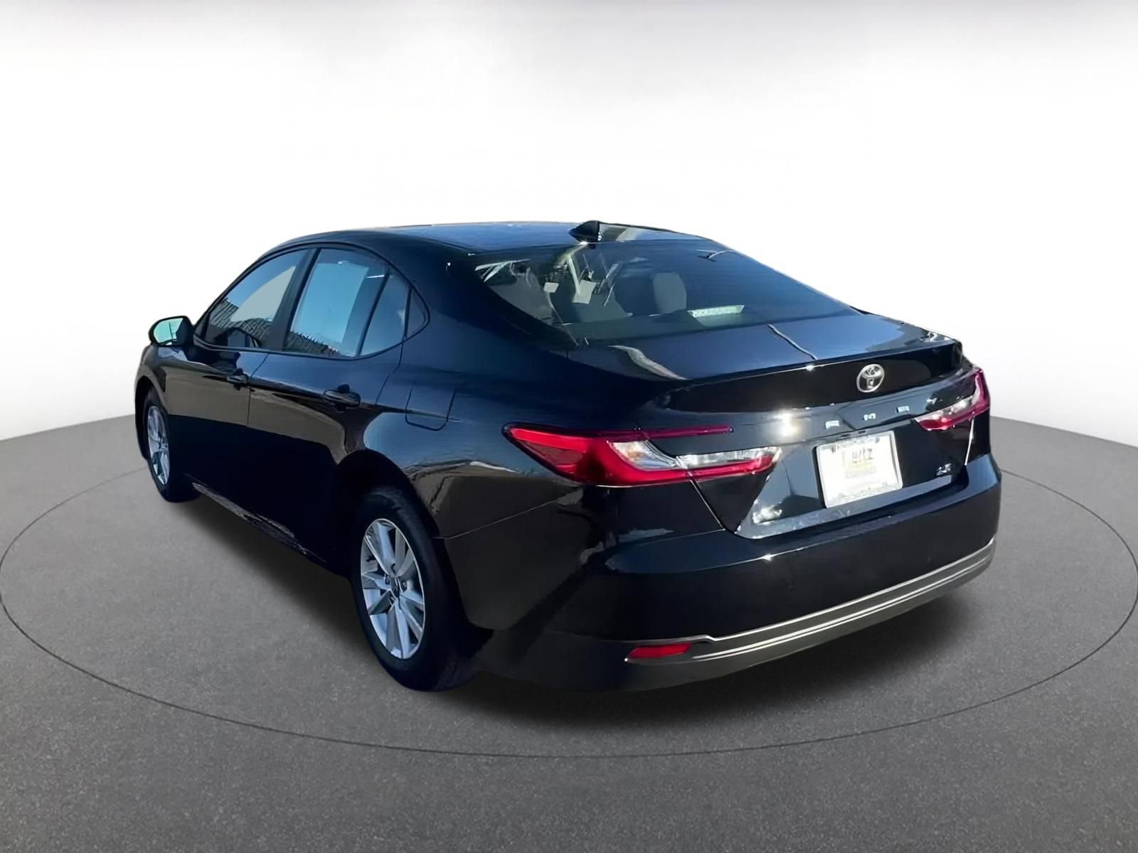 Thumbnail: 2025 Toyota Camry - 9