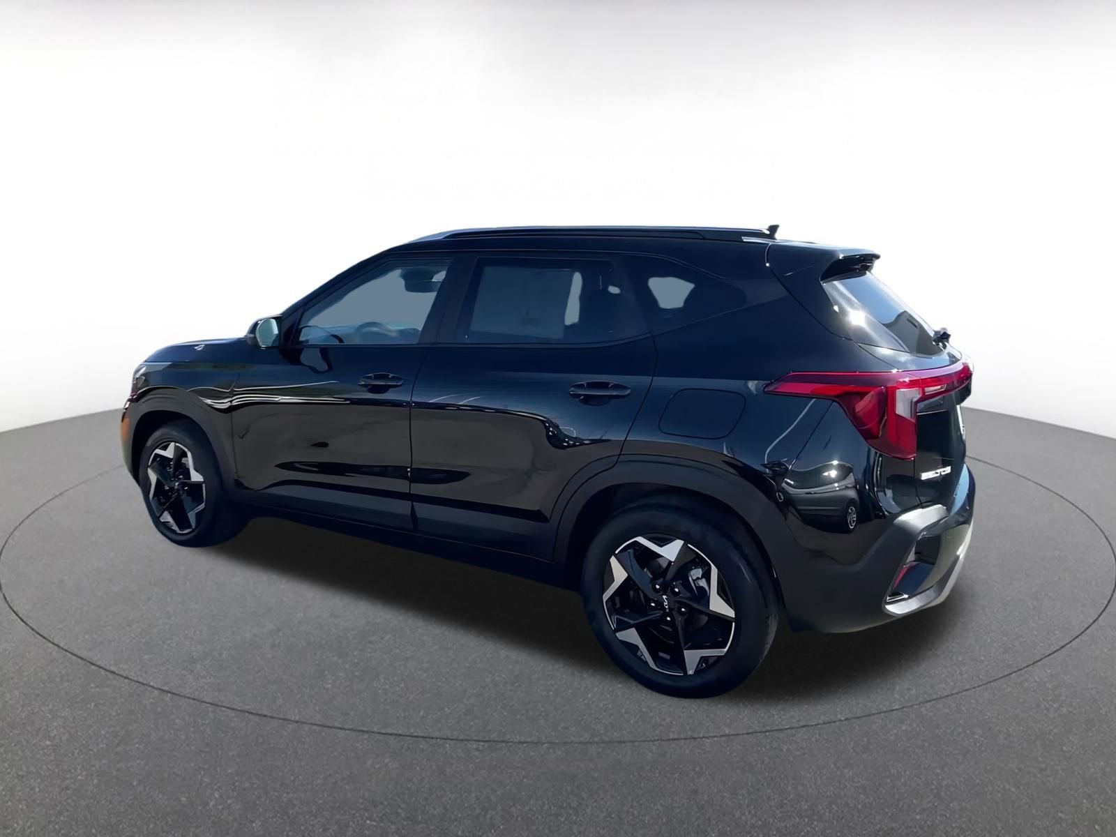 Thumbnail: 2025 Kia Seltos - 10