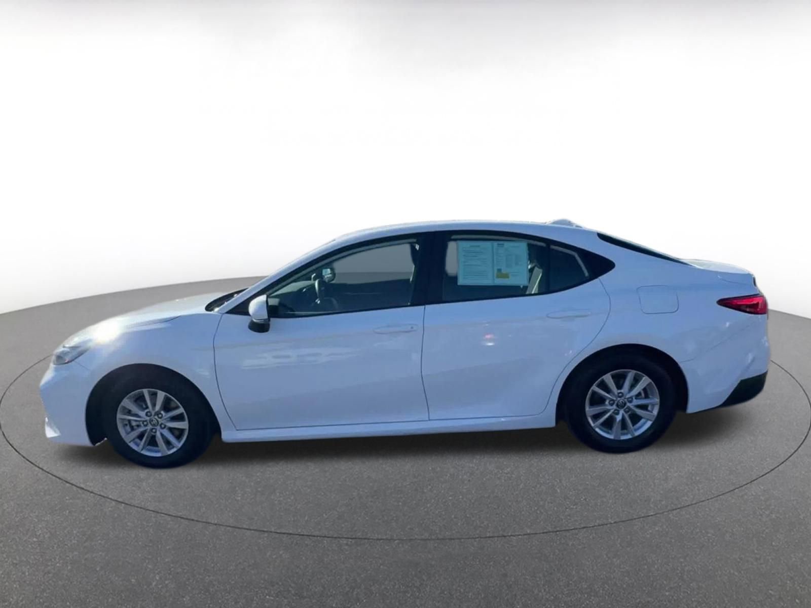 Thumbnail: 2025 Toyota Camry - 9