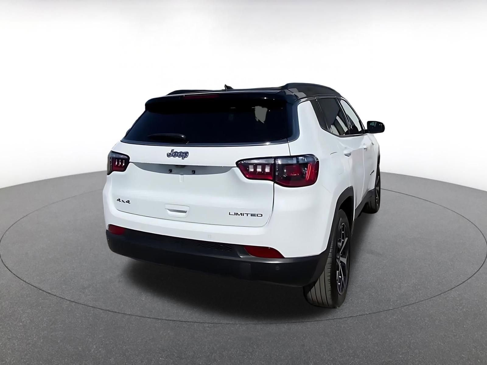 Thumbnail: 2025 Jeep Compass - 14
