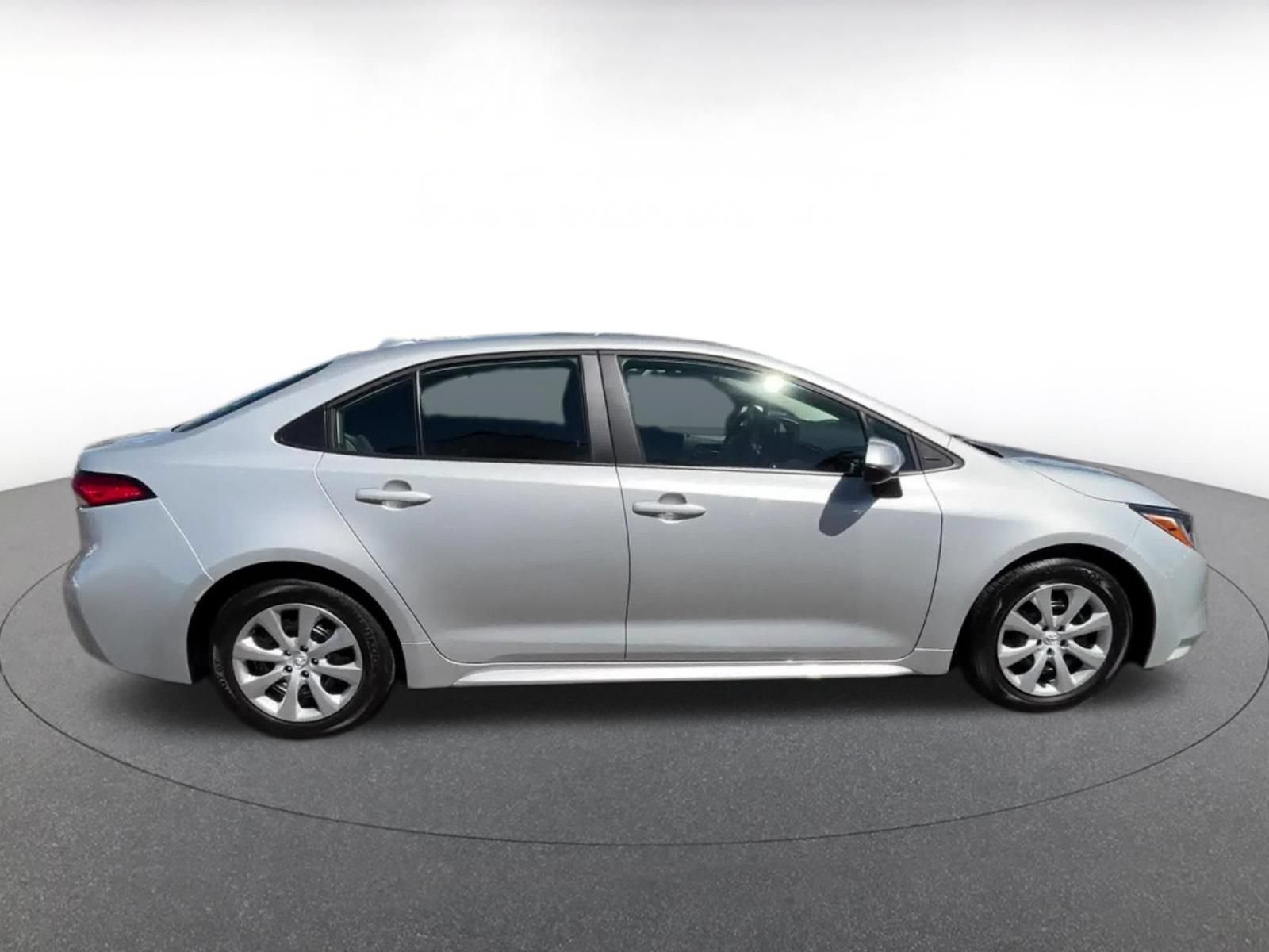 Thumbnail: 2025 Toyota Corolla - 16