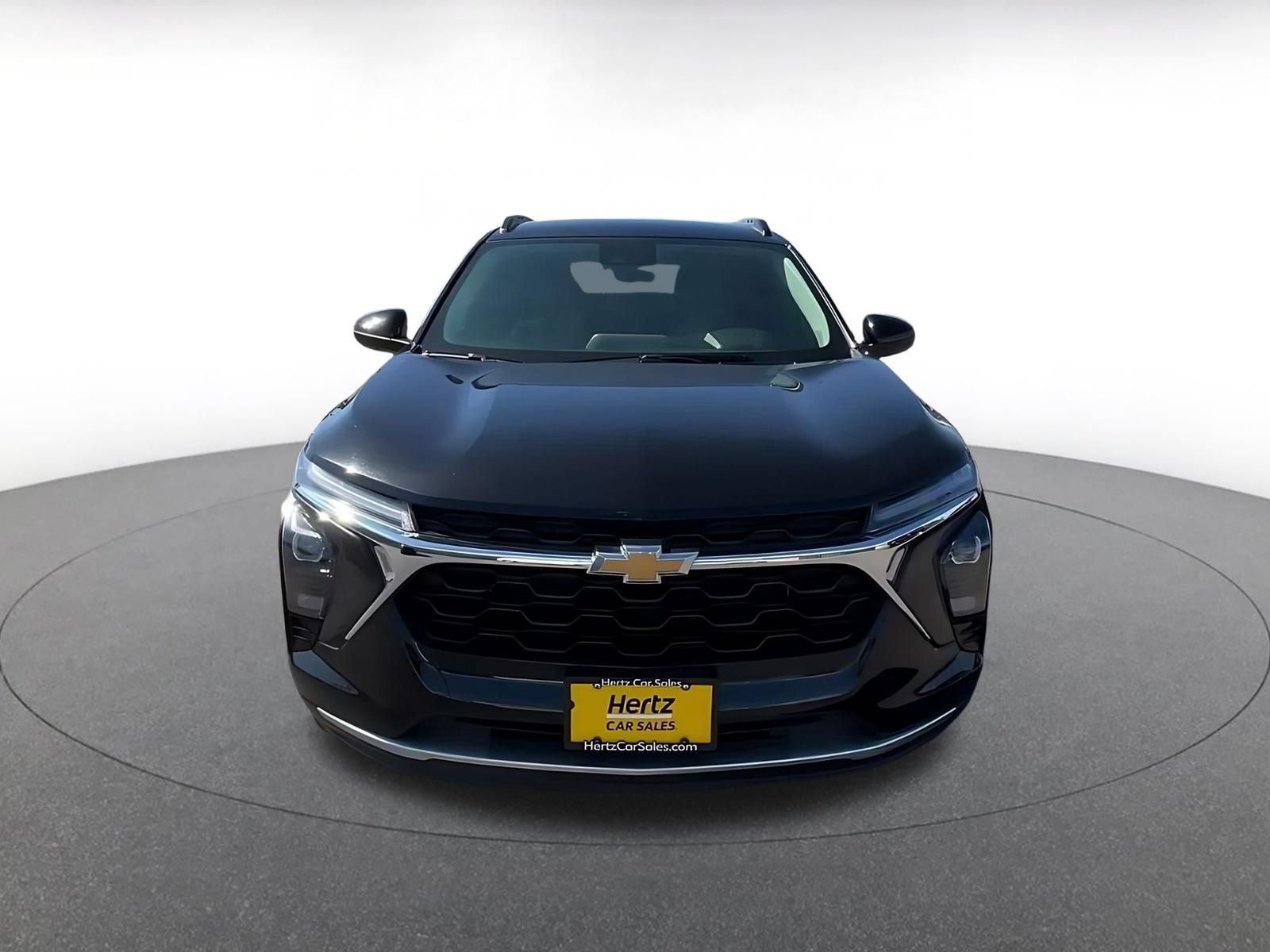 Thumbnail: 2025 Chevrolet Trax - 4