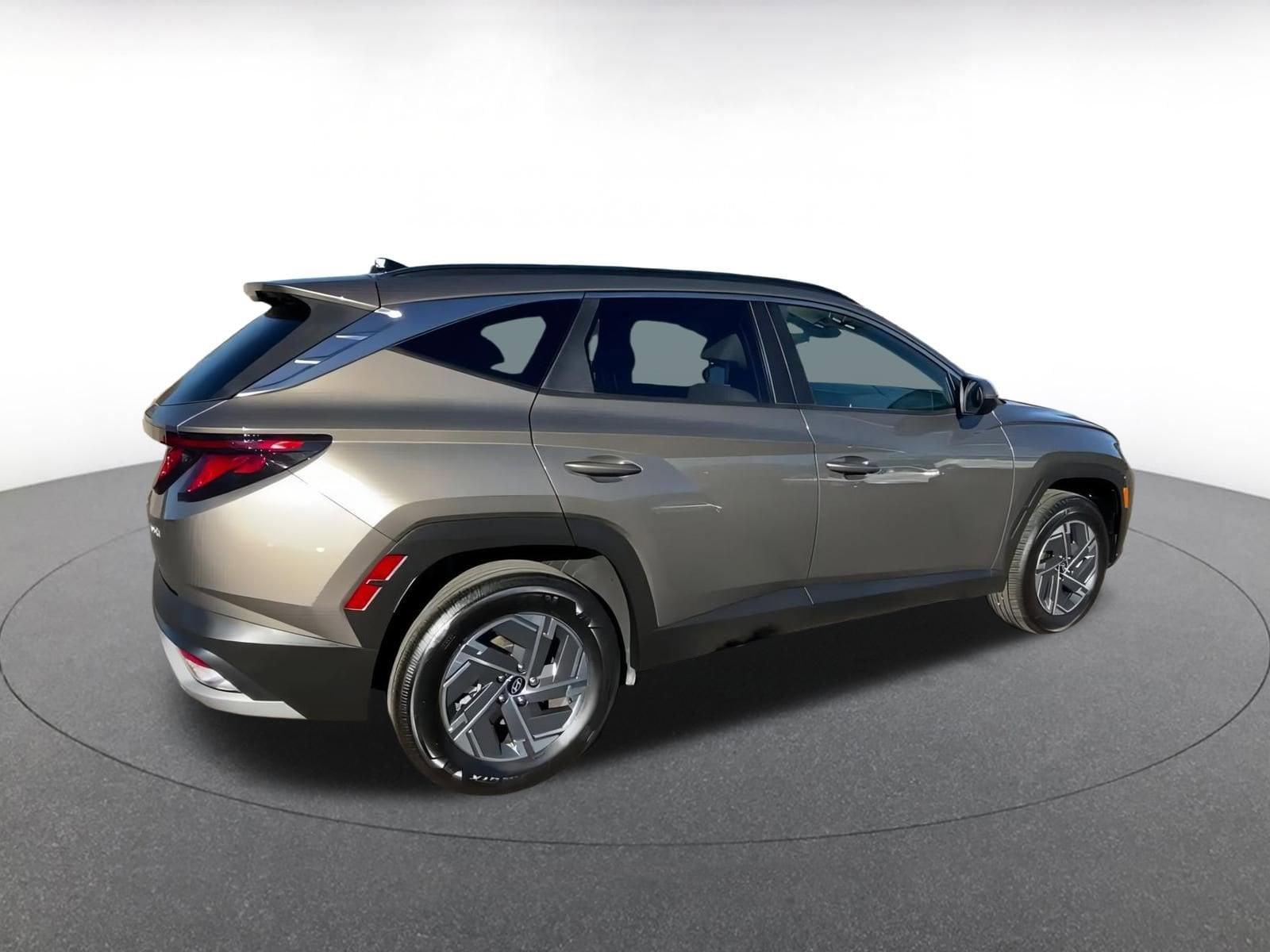 Thumbnail: 2025 Hyundai Tucson - 14