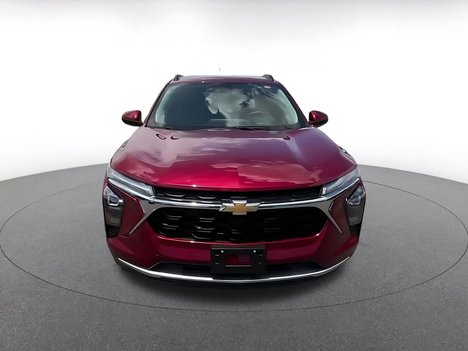 Thumbnail: 2025 Chevrolet Trax - 4