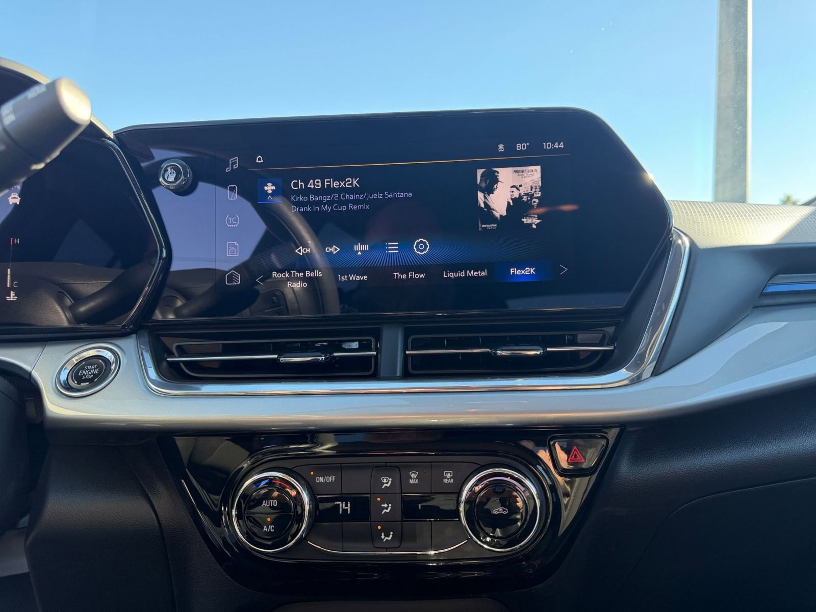 Thumbnail: 2025 Chevrolet Trax - 18