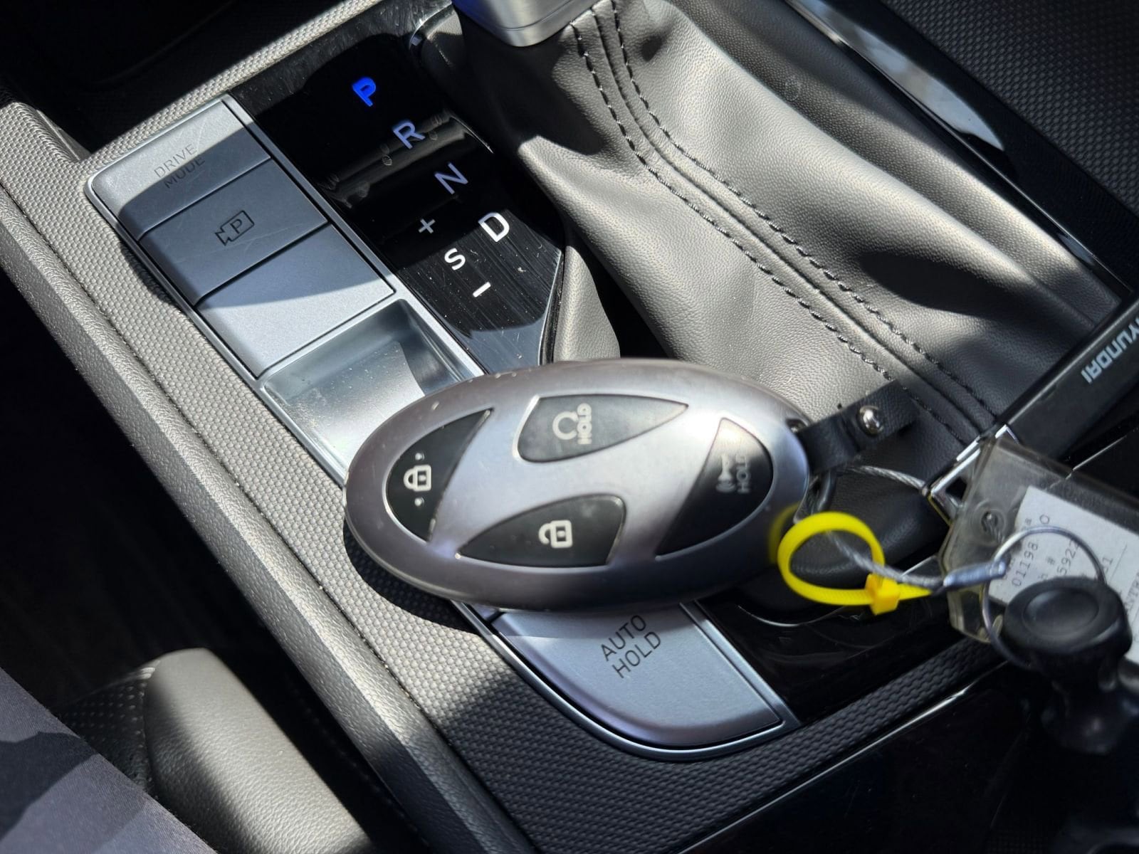 Thumbnail: 2025 Hyundai Elantra - 25