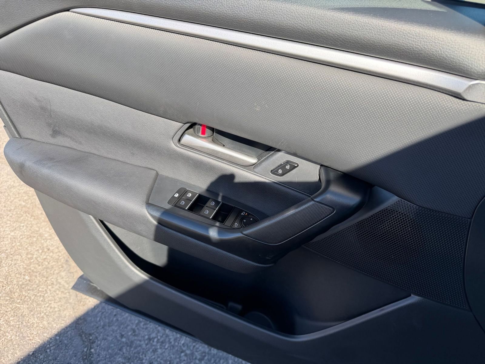 Thumbnail: 2025 Mazda CX-50 - 18