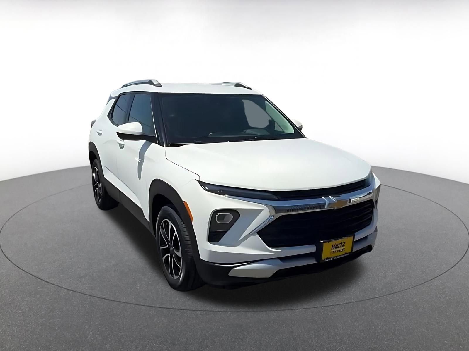 Thumbnail: 2025 Chevrolet TrailBlazer - 3