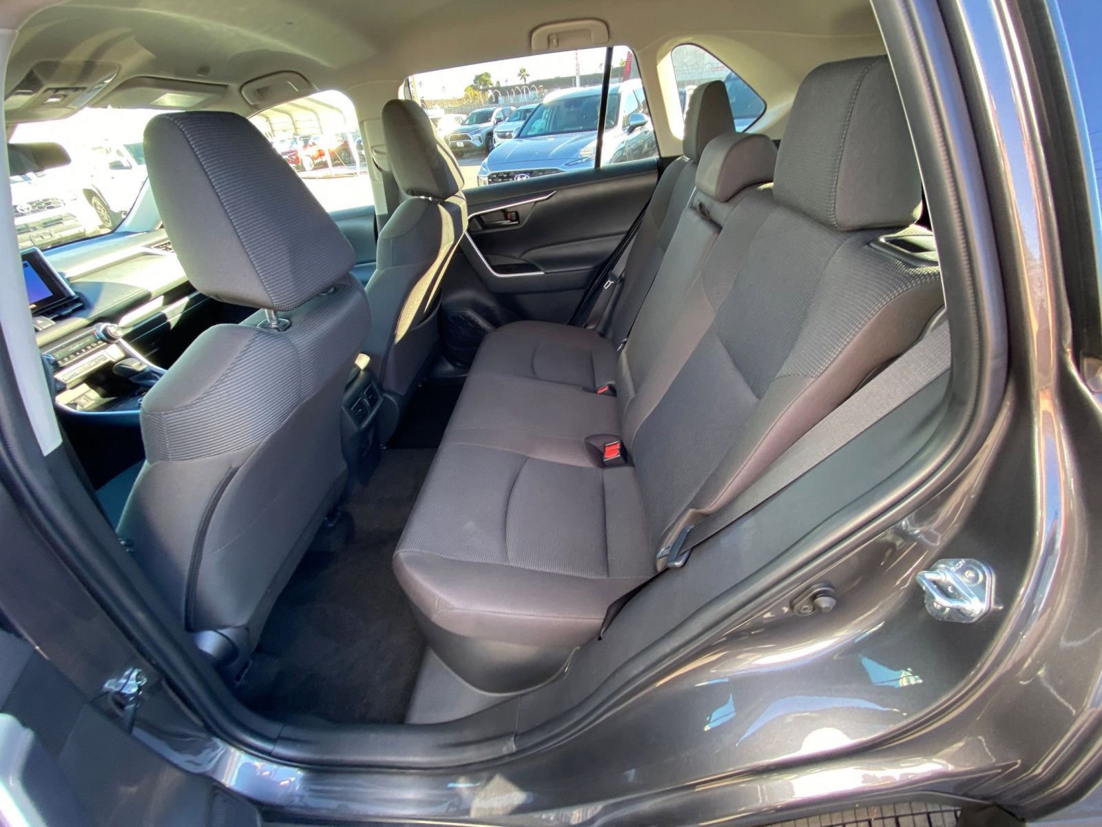 Thumbnail: 2025 Toyota RAV4 - 25