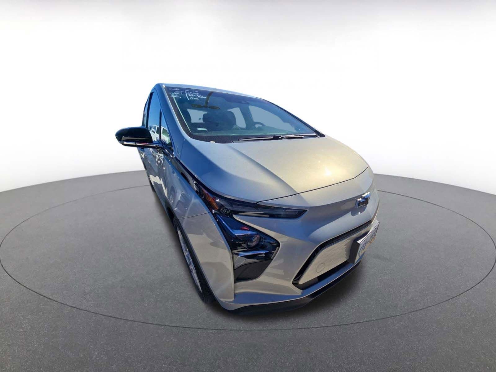 Thumbnail: 2023 Chevrolet Bolt EV - 1