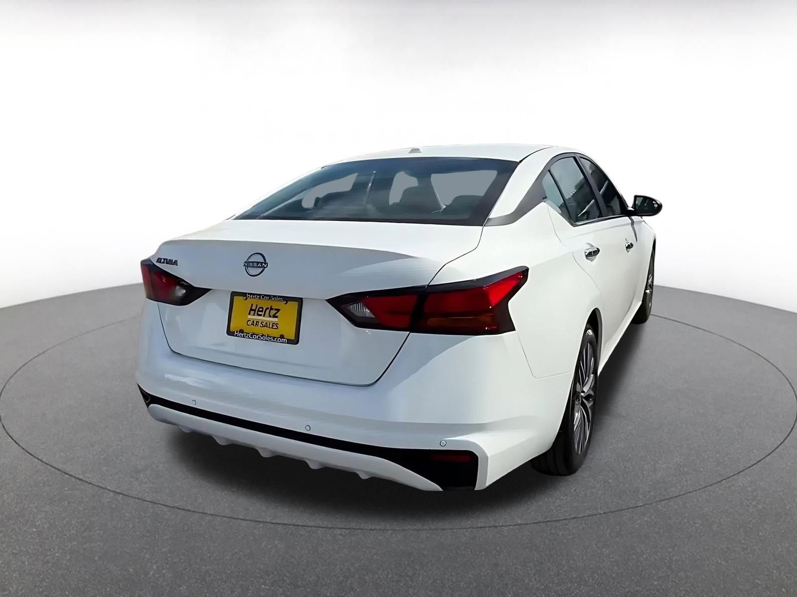 Thumbnail: 2025 Nissan Altima - 15
