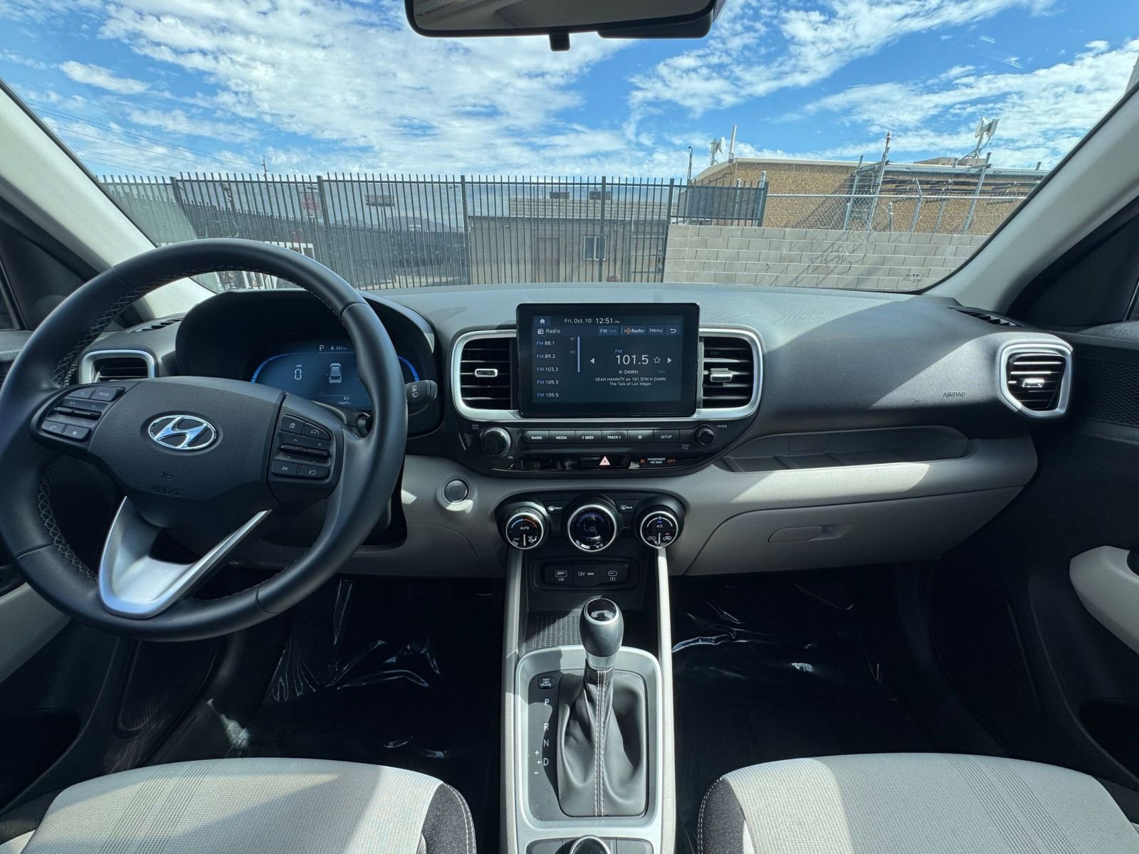 Thumbnail: 2025 Hyundai Venue - 31