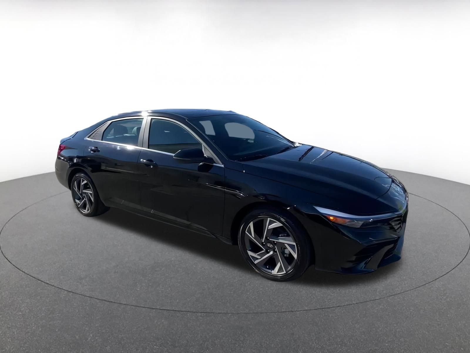 Thumbnail: 2025 Hyundai Elantra - 2