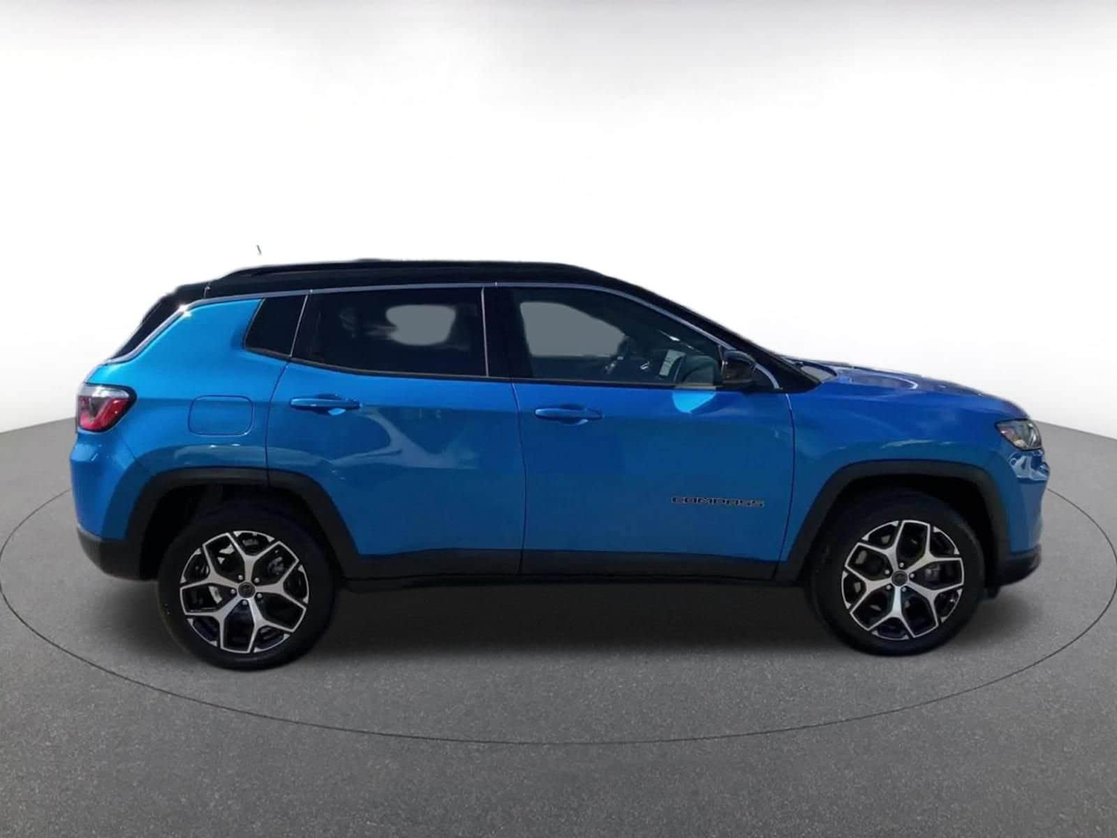 Thumbnail: 2025 Jeep Compass - 16