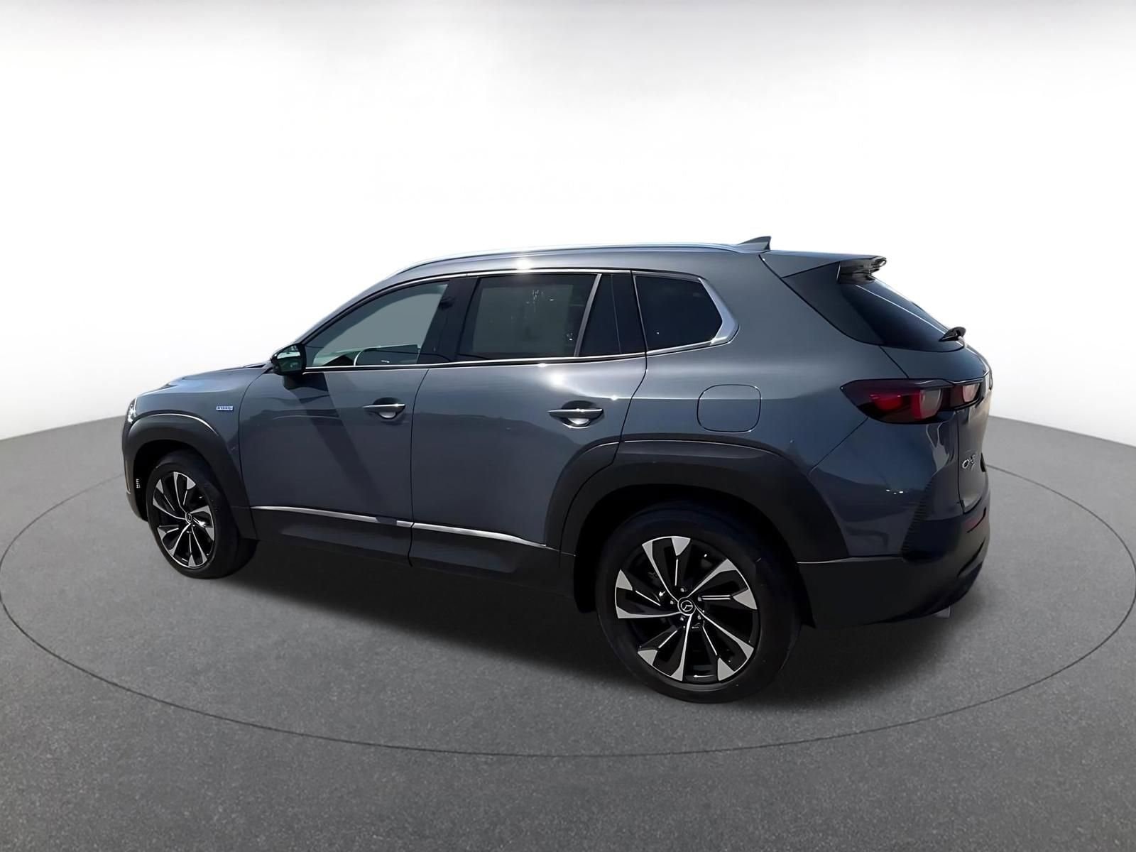 Thumbnail: 2025 Mazda CX-50 - 10