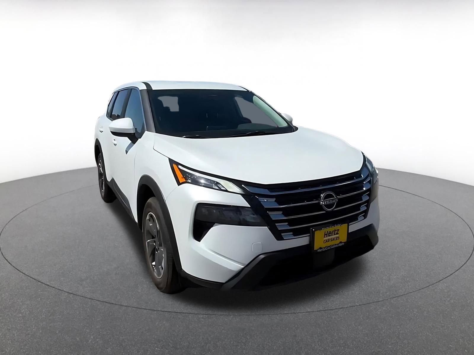 Thumbnail: 2025 Nissan Rogue - 3