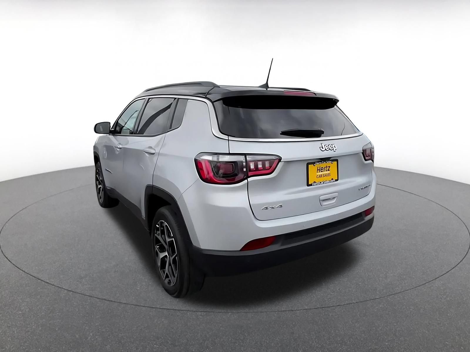 Thumbnail: 2025 Jeep Compass - 9