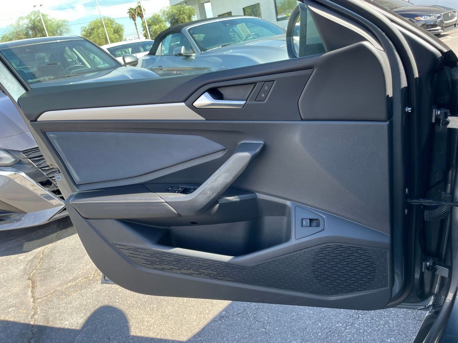 Thumbnail: 2025 Volkswagen Jetta - 20