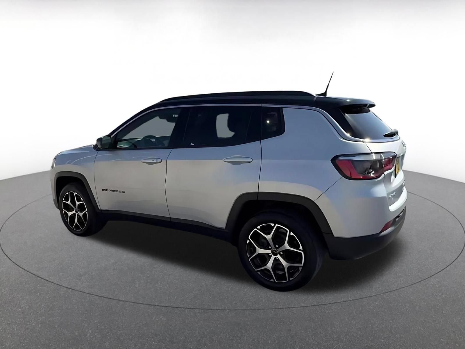 Thumbnail: 2025 Jeep Compass - 10