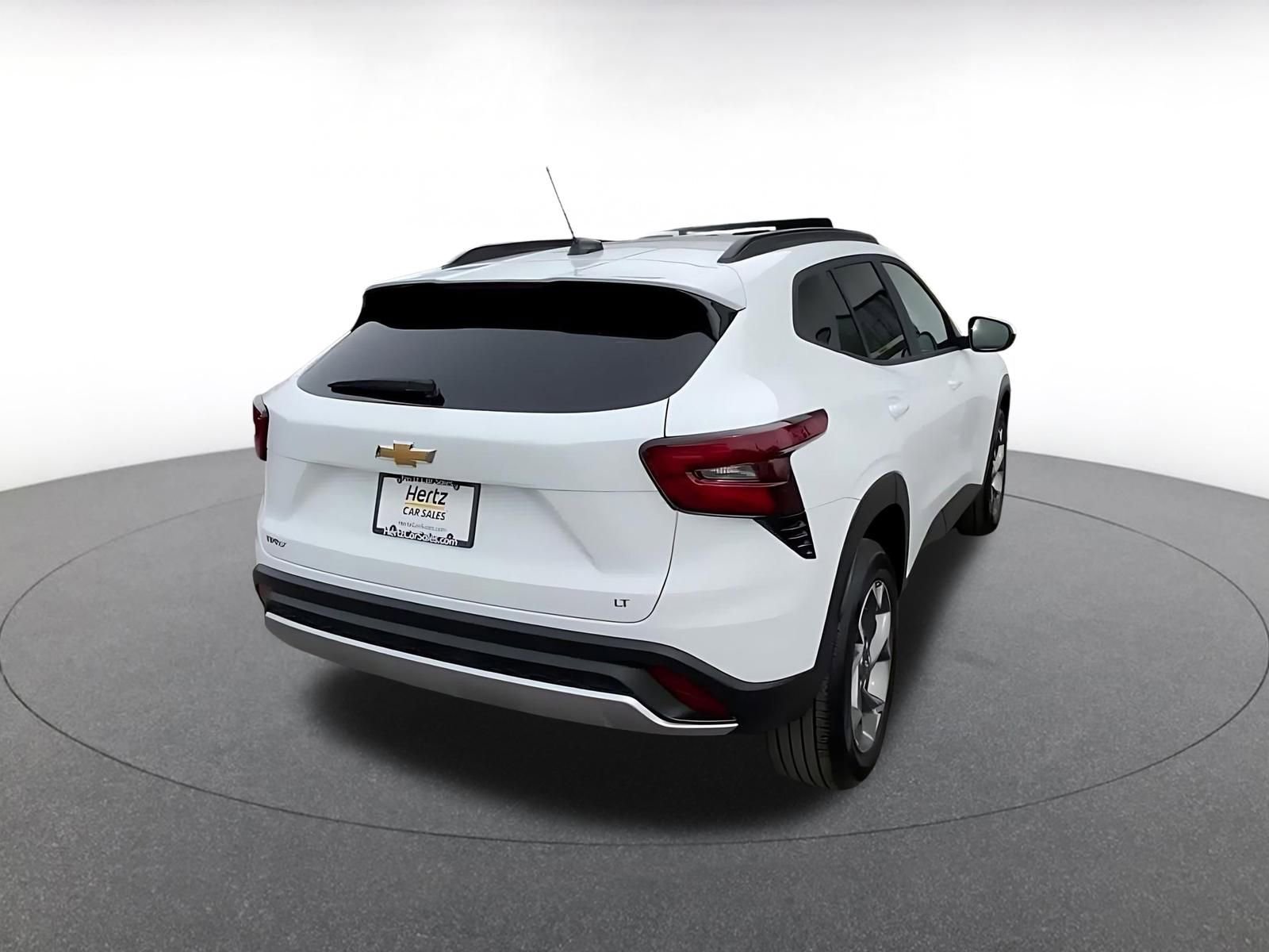 Thumbnail: 2025 Chevrolet Trax - 14