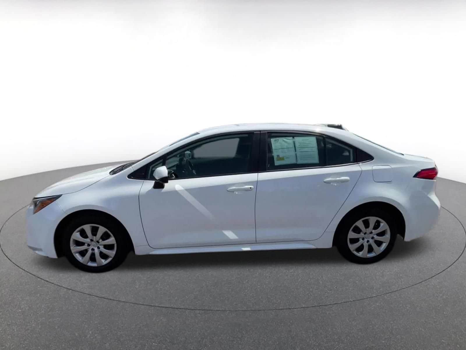 Thumbnail: 2025 Toyota Corolla - 8
