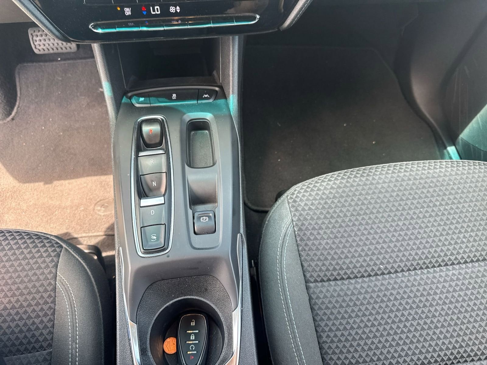 Thumbnail: 2023 Chevrolet Bolt EV - 9