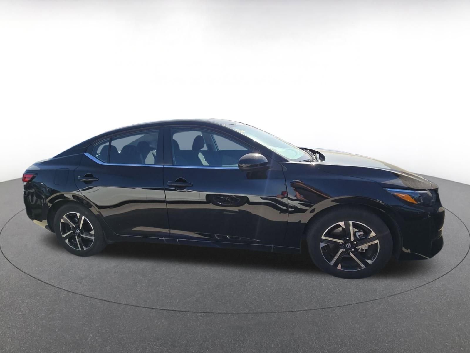 Thumbnail: 2025 Nissan Sentra - 8