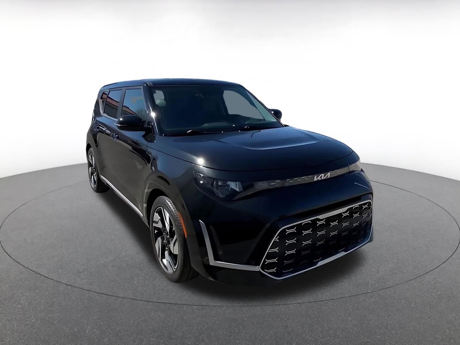 Thumbnail: 2023 Kia Soul - 3