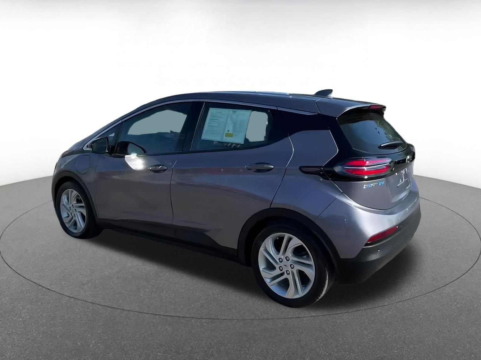 Thumbnail: 2023 Chevrolet Bolt EV - 10
