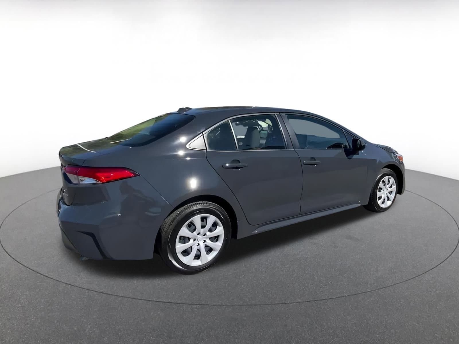 Thumbnail: 2025 Toyota Corolla - 15