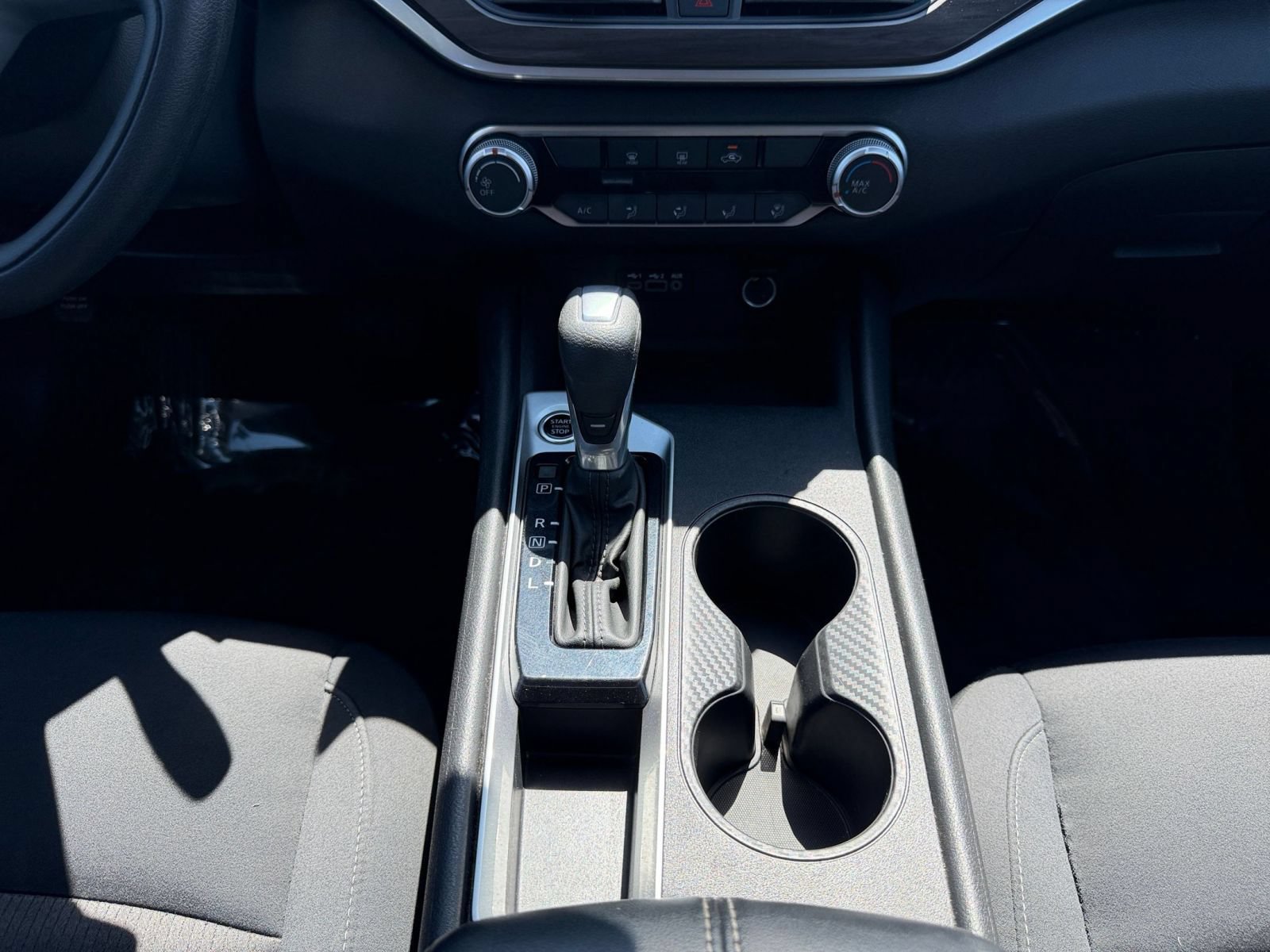 2025 Nissan Altima SV - Photo 35