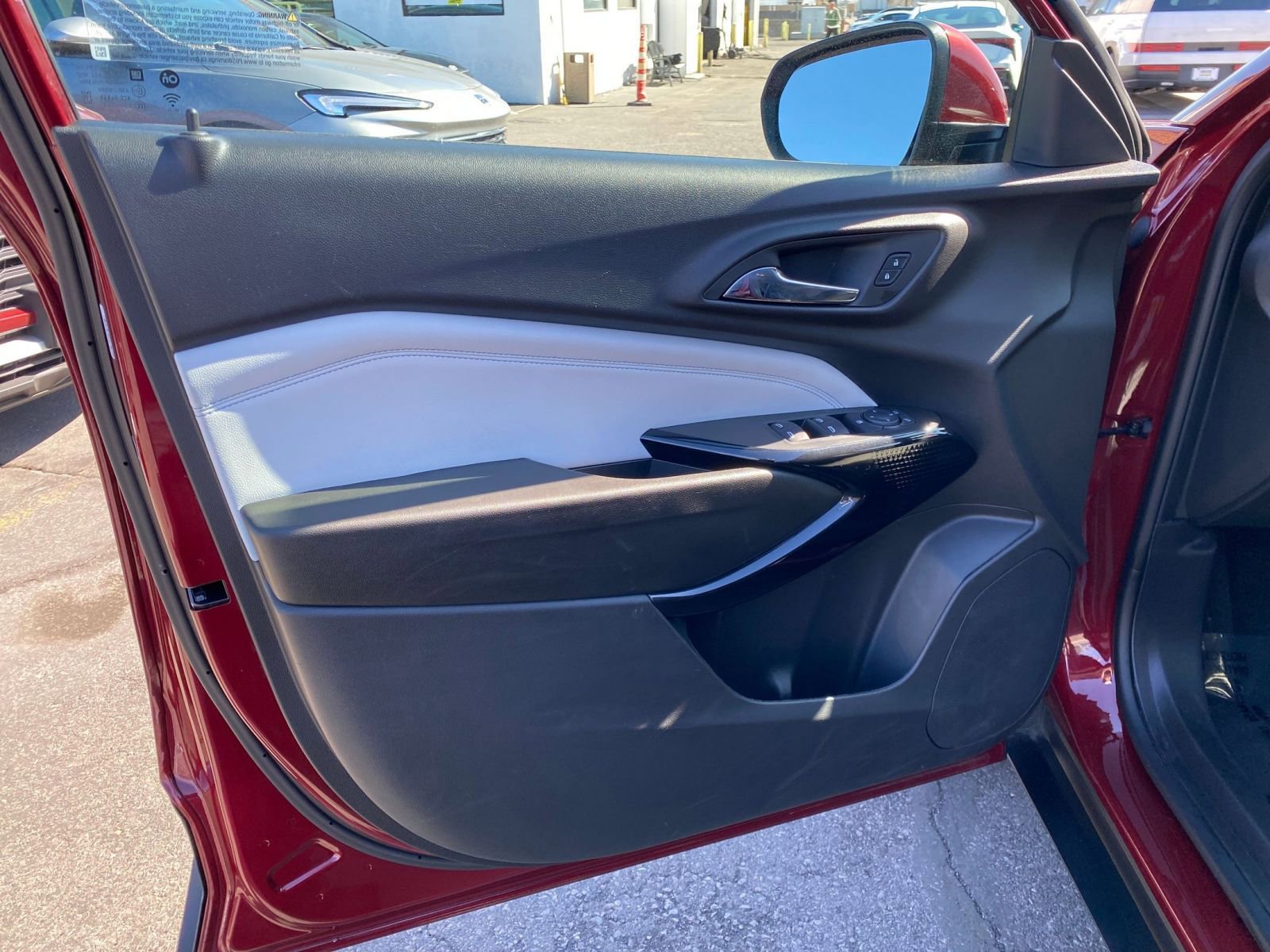 Thumbnail: 2025 Chevrolet Trax - 18