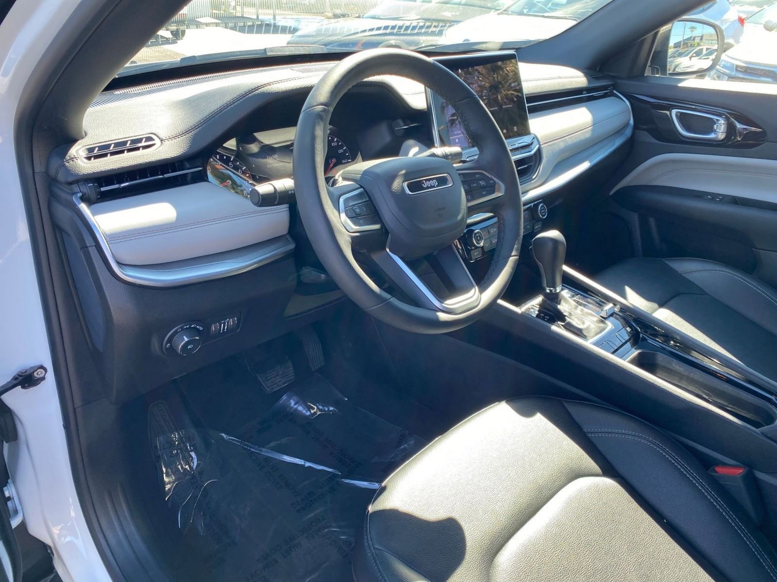 Thumbnail: 2025 Jeep Compass - 35